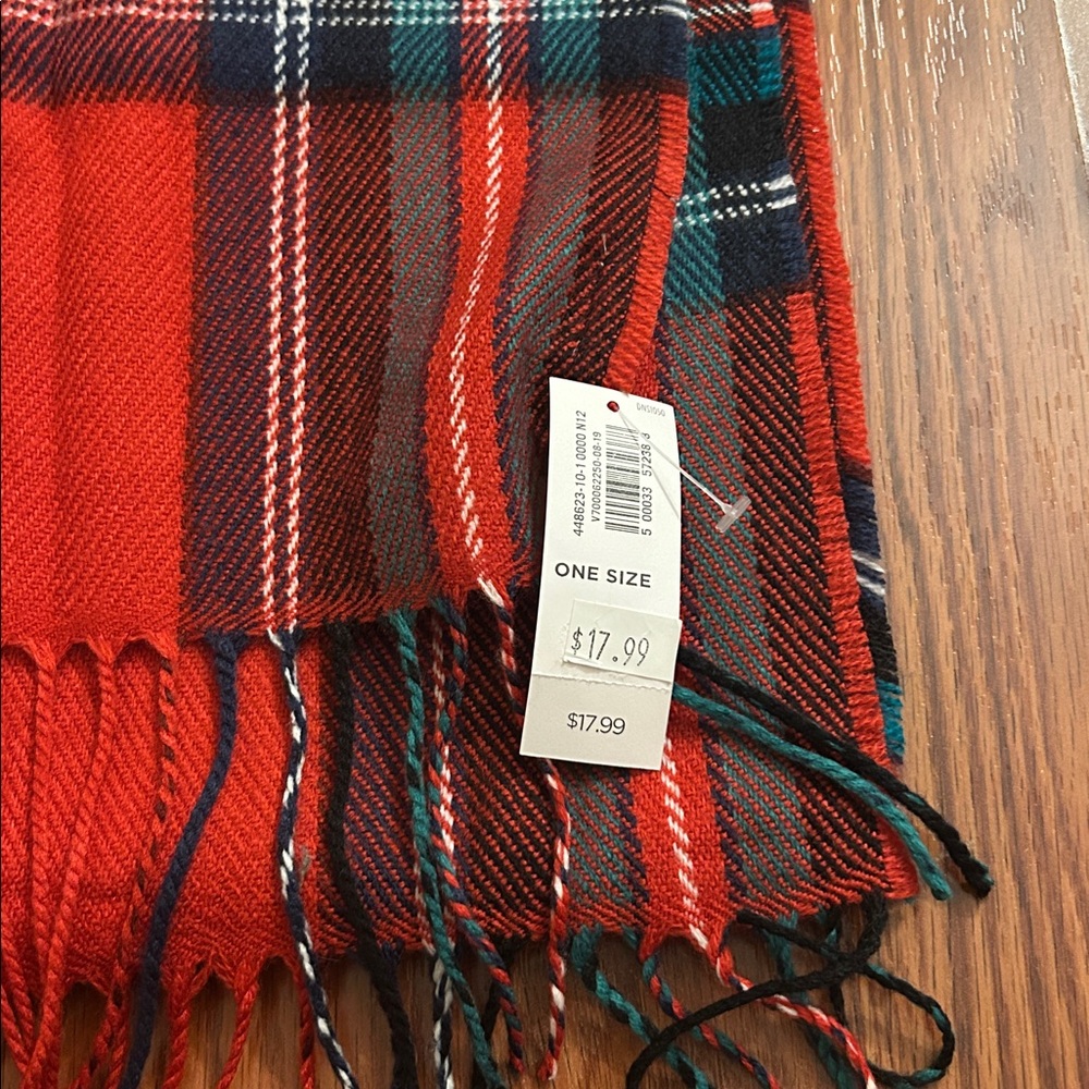Old Navy Red Plaid Scarf - Picture 6 of 9